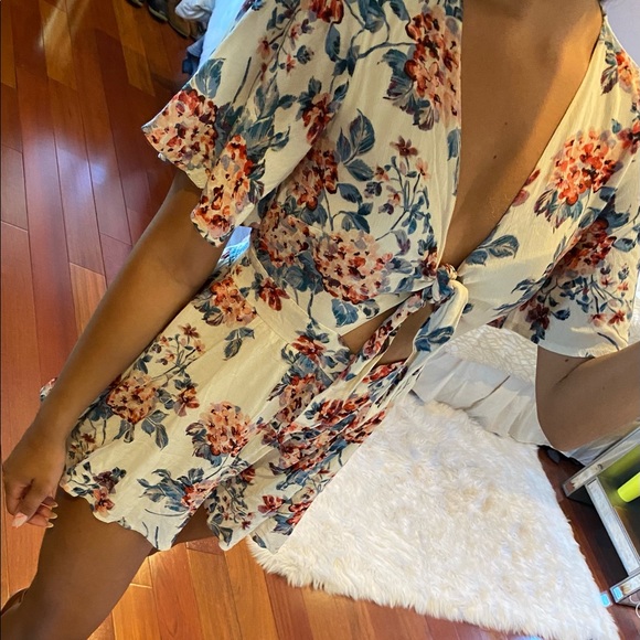 Cute summer romper - Picture 4 of 4